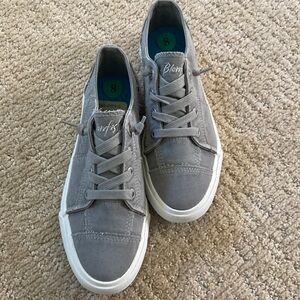 Cute sneakers by Blowfish. NWOT. Size 8